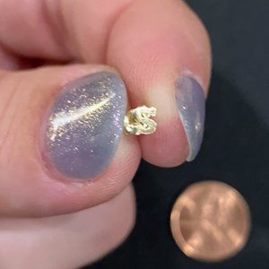 Erica Weiner "s" stud earring - gold